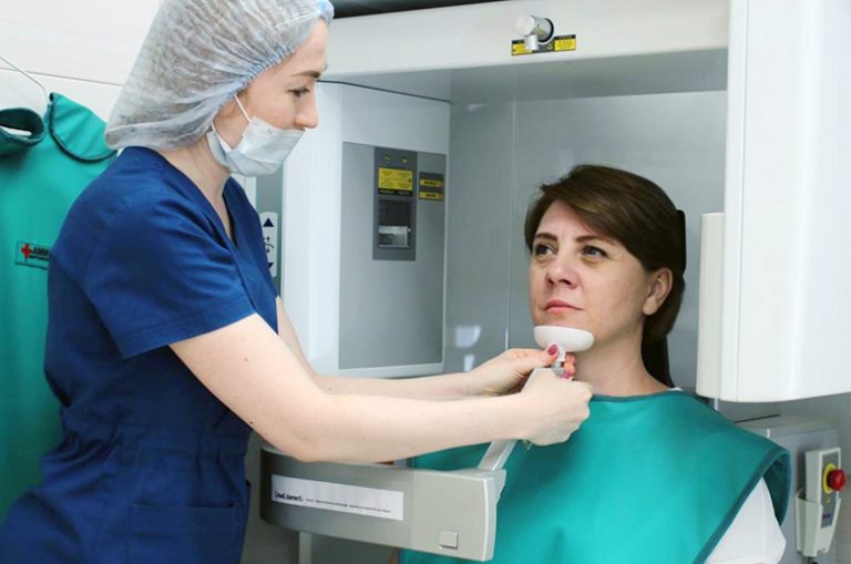 Как делают снимки зубов в стоматологической клинике